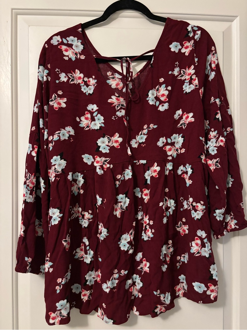 Lane Bryant Burgundy Floral V-Neck Babydoll Tunic - Picture 2 of 3
